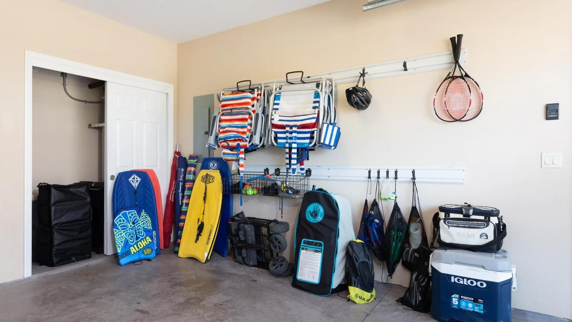 Pineapple Hale Lovely 4Br Kamilo Home With Private Beach Access ワイコロアビレッジ 米国